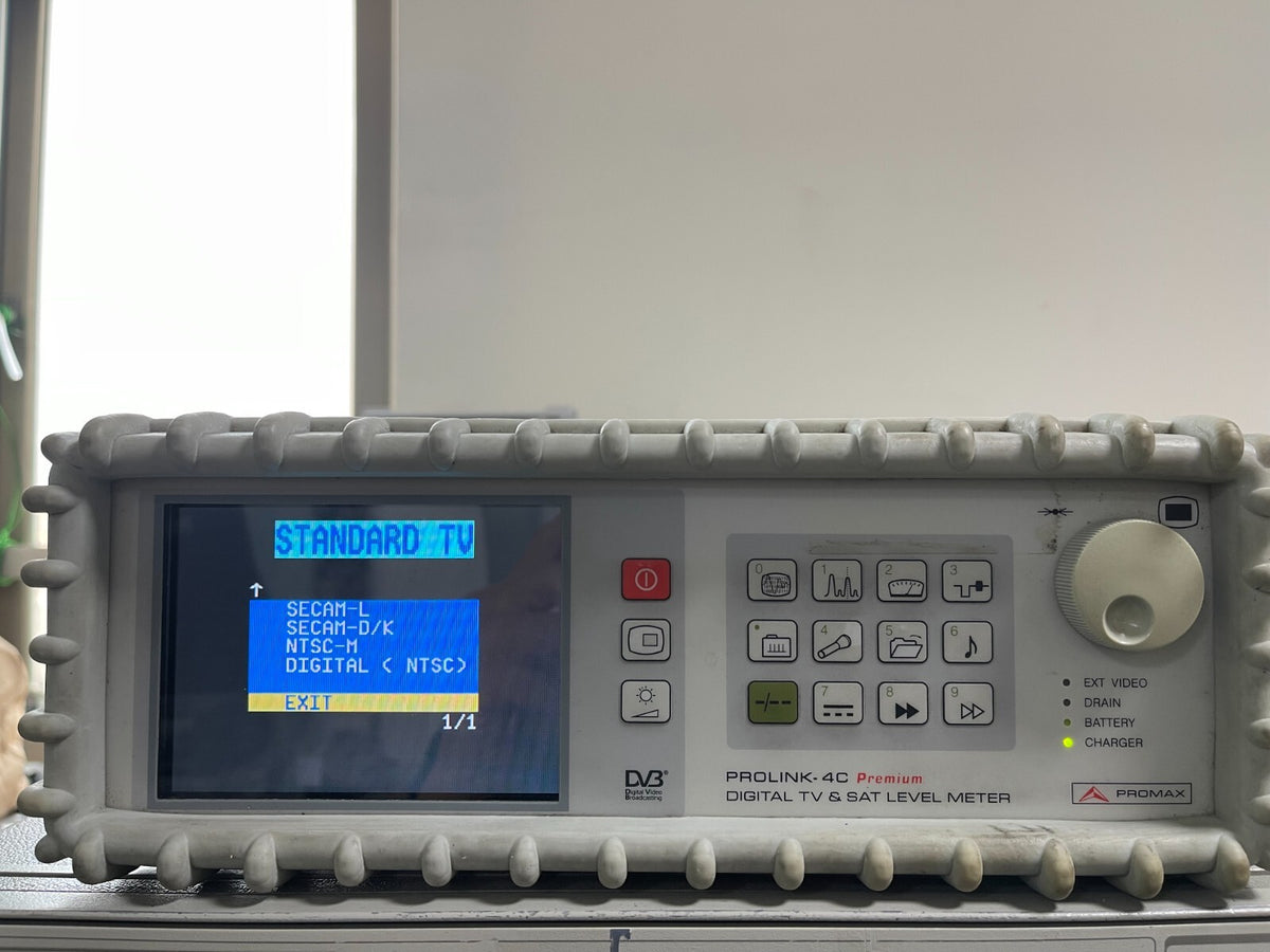 Promax Prolink-4C Digital TV and sat level meter with PS adpater, hand bag - XG eqpt
