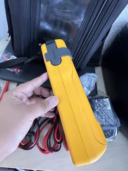 Fluke 754 Documenting Multifunction Process Calibrator (Calibrated 2023-2024)