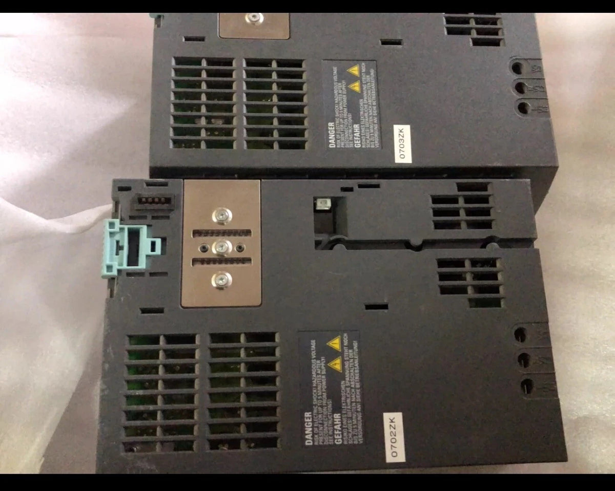 Siemens 6SL3210-1SE17-7UA0 Inverter Drive Module