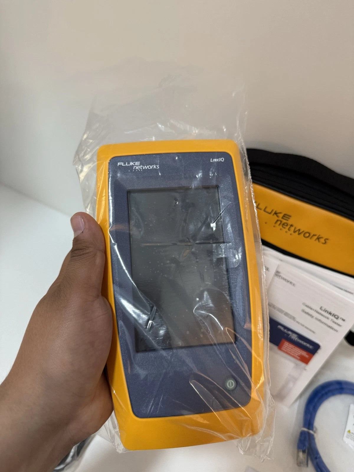Fluke Networks LinkIQ Cable + Network Tester (LIQ100) - Next Day Shipping