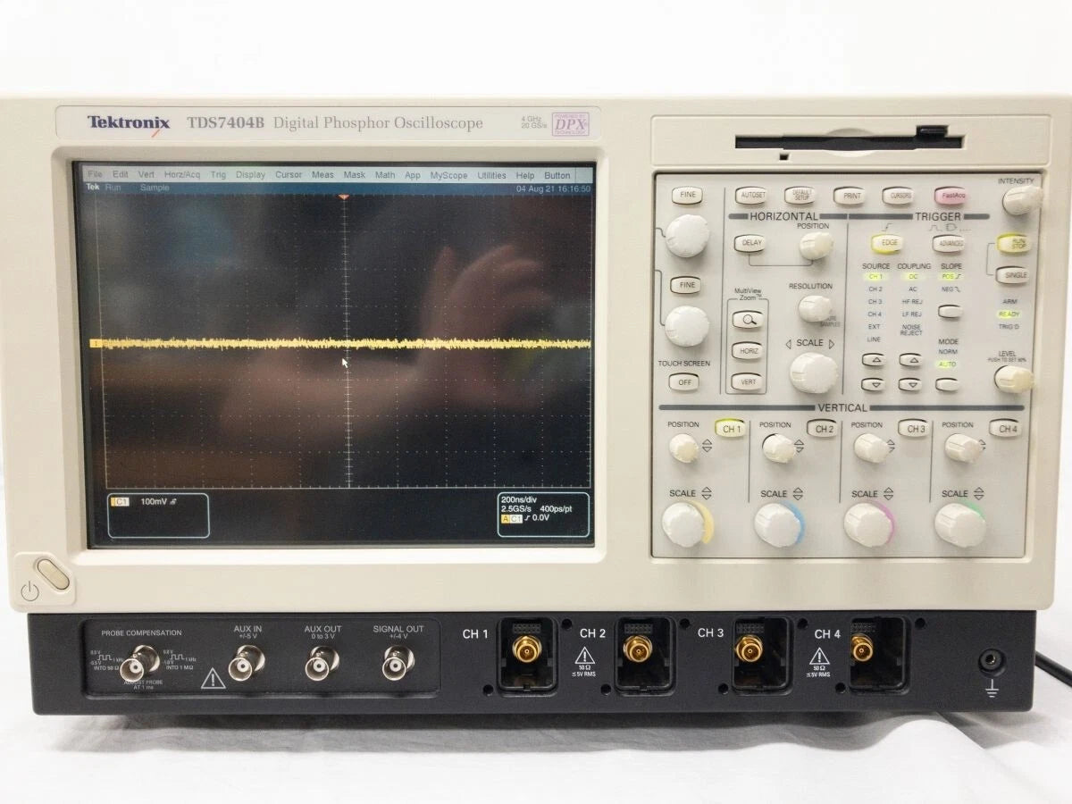 Tektronix TDS7404B 4GHz 4ch 20GS/s 32M Digital Oscilloscope