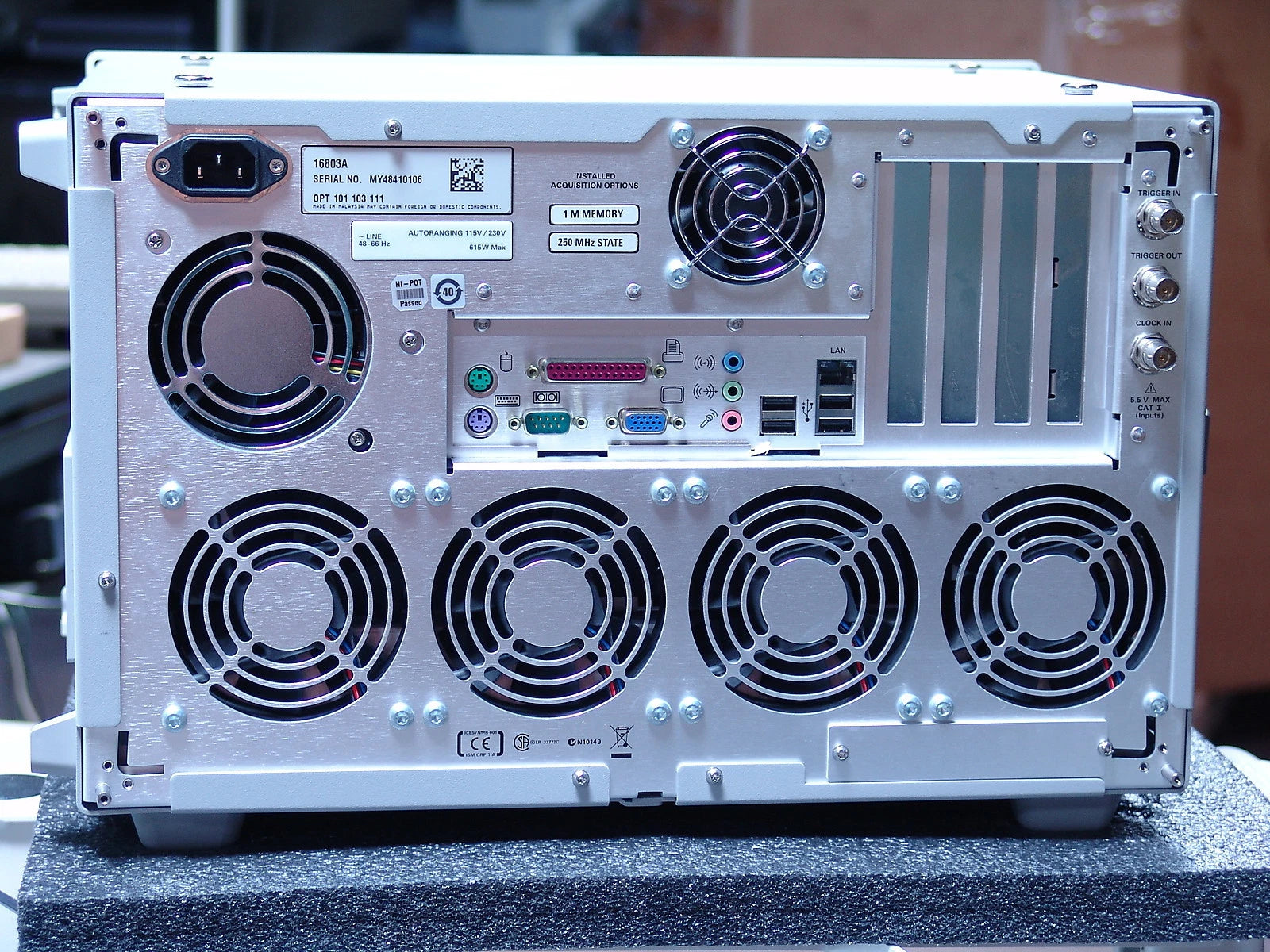 Agilent 16803A logic analyzer