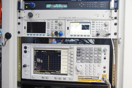 Stanford Research SR 560 Low Noise Current Preamplifier