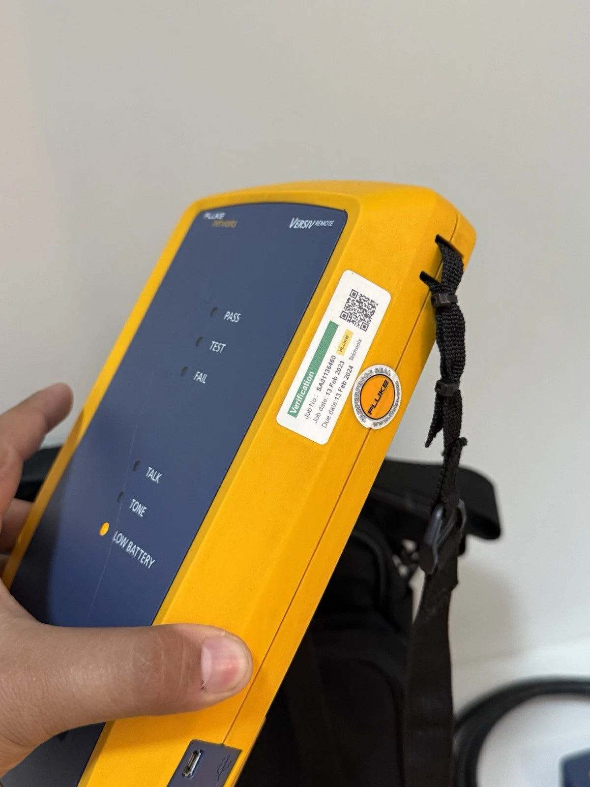 FLUKE Networks DSX-8000QI 2 GHz Cable Analyzer with Quad OLTS CAL-2024