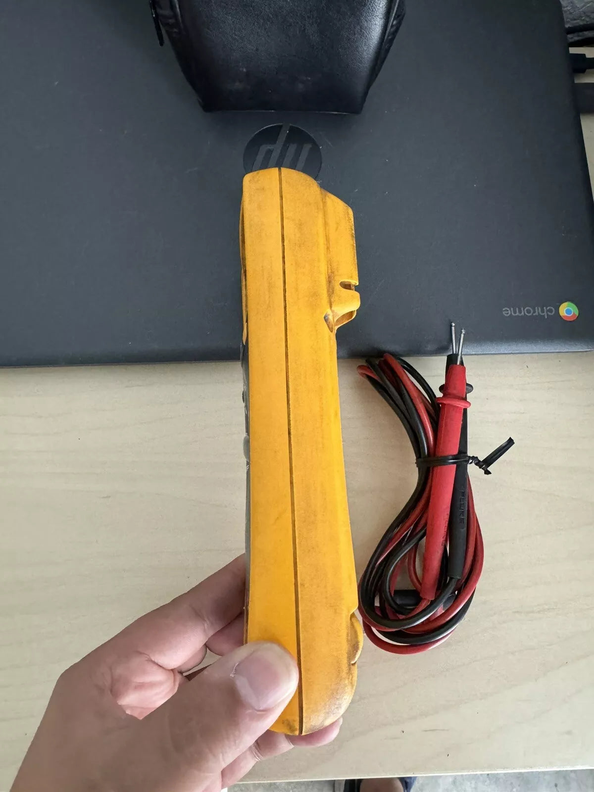 FLUKE 177 True RMS Handheld Digital Multimeter with Leads & Bag