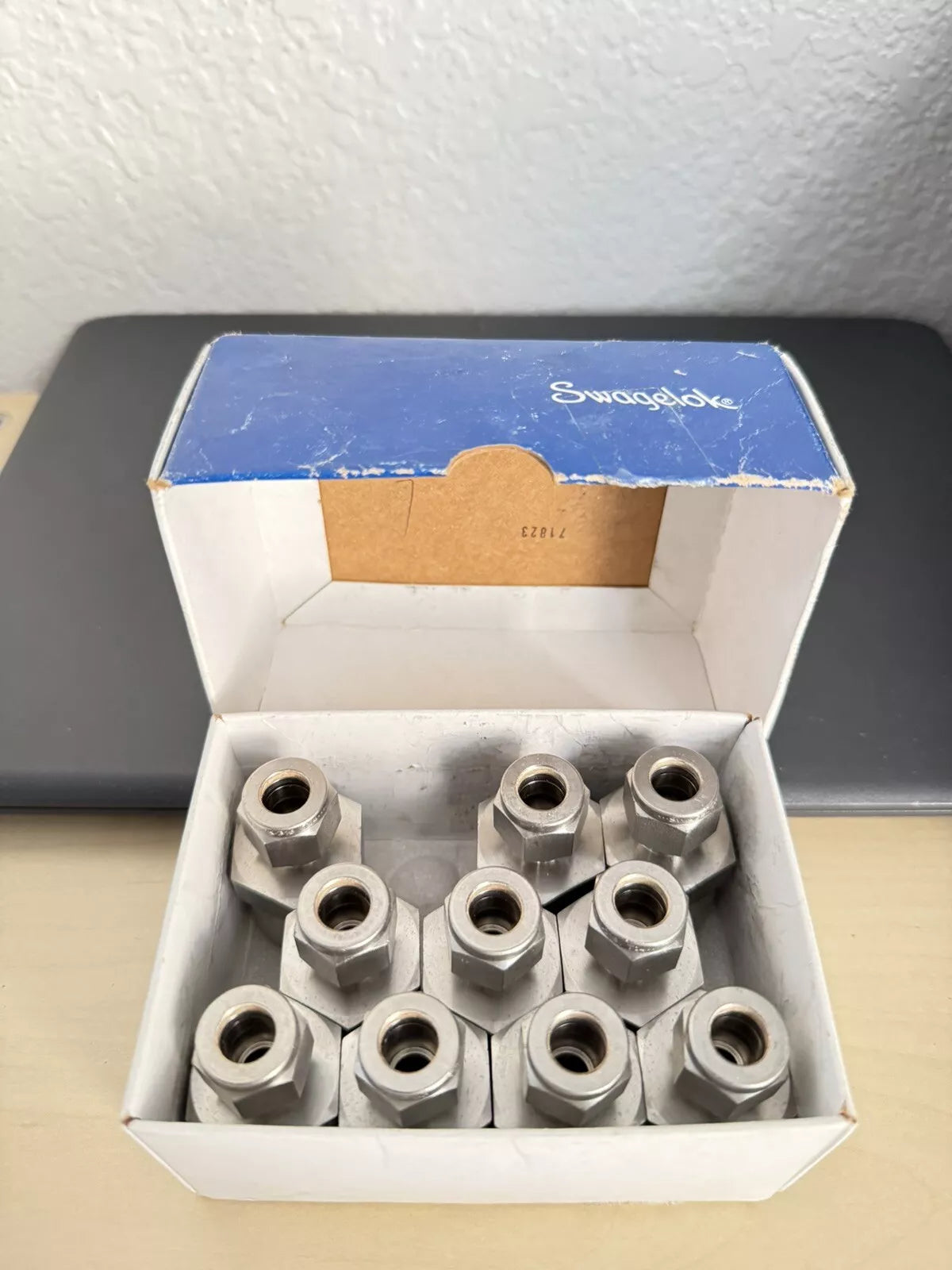 Swagelok SS-600-1-12W Stainless Male Connector 3/8in Tube X 3/4in Mpw - Pack of 10