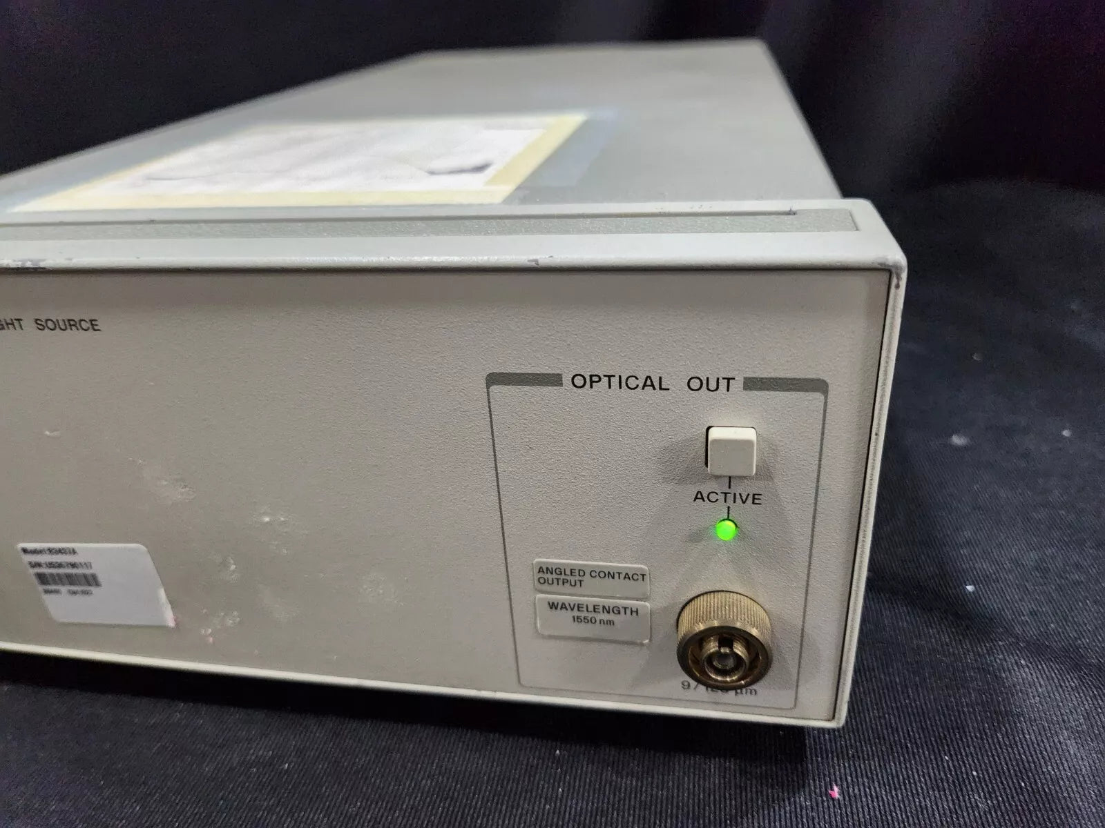 HP 83437A Broadband Light Source As-is (0117)