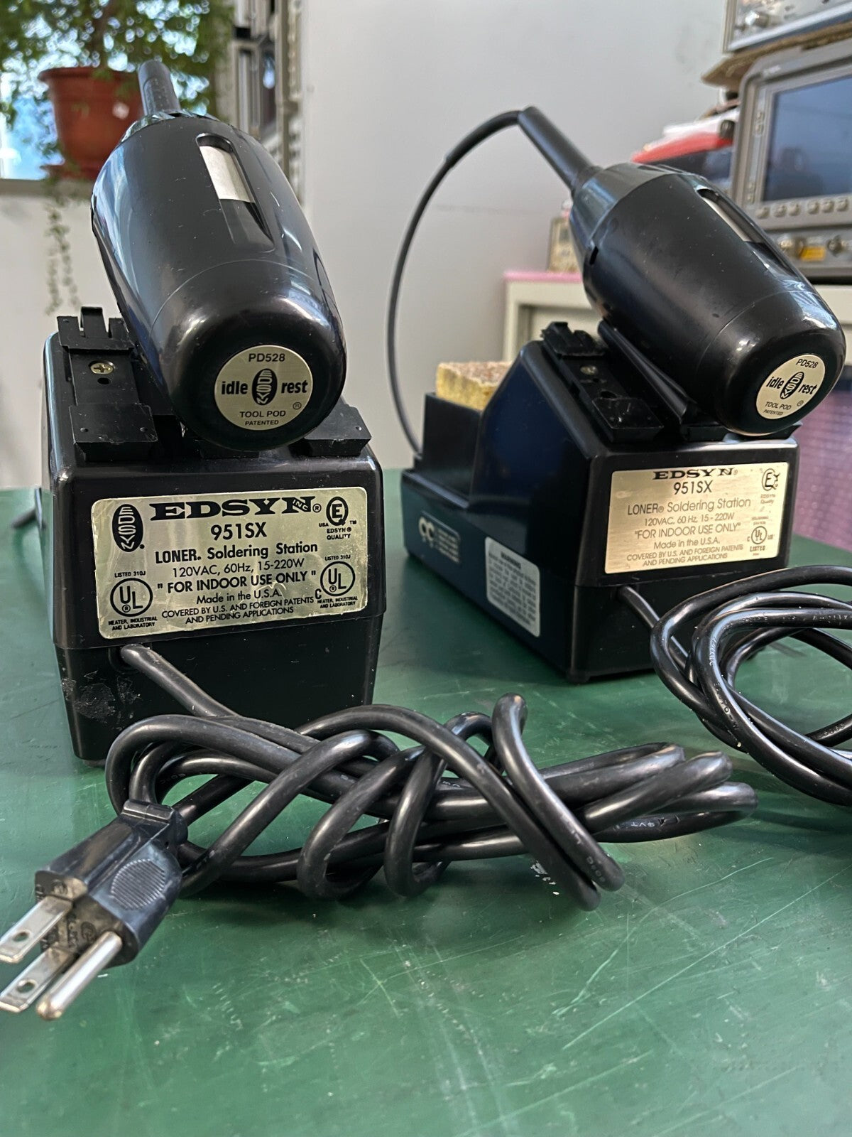 EDSYN 951SX LONER Temperature Controlled Soldering Station - XG eqpt