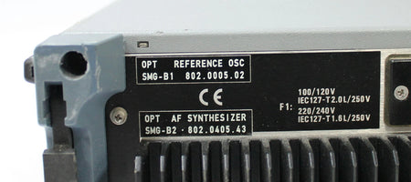 Rohde & Schwarz SMG 100 kHz  1000 MHz RF Signal Generator 801.0001.43 OPT B1 B2