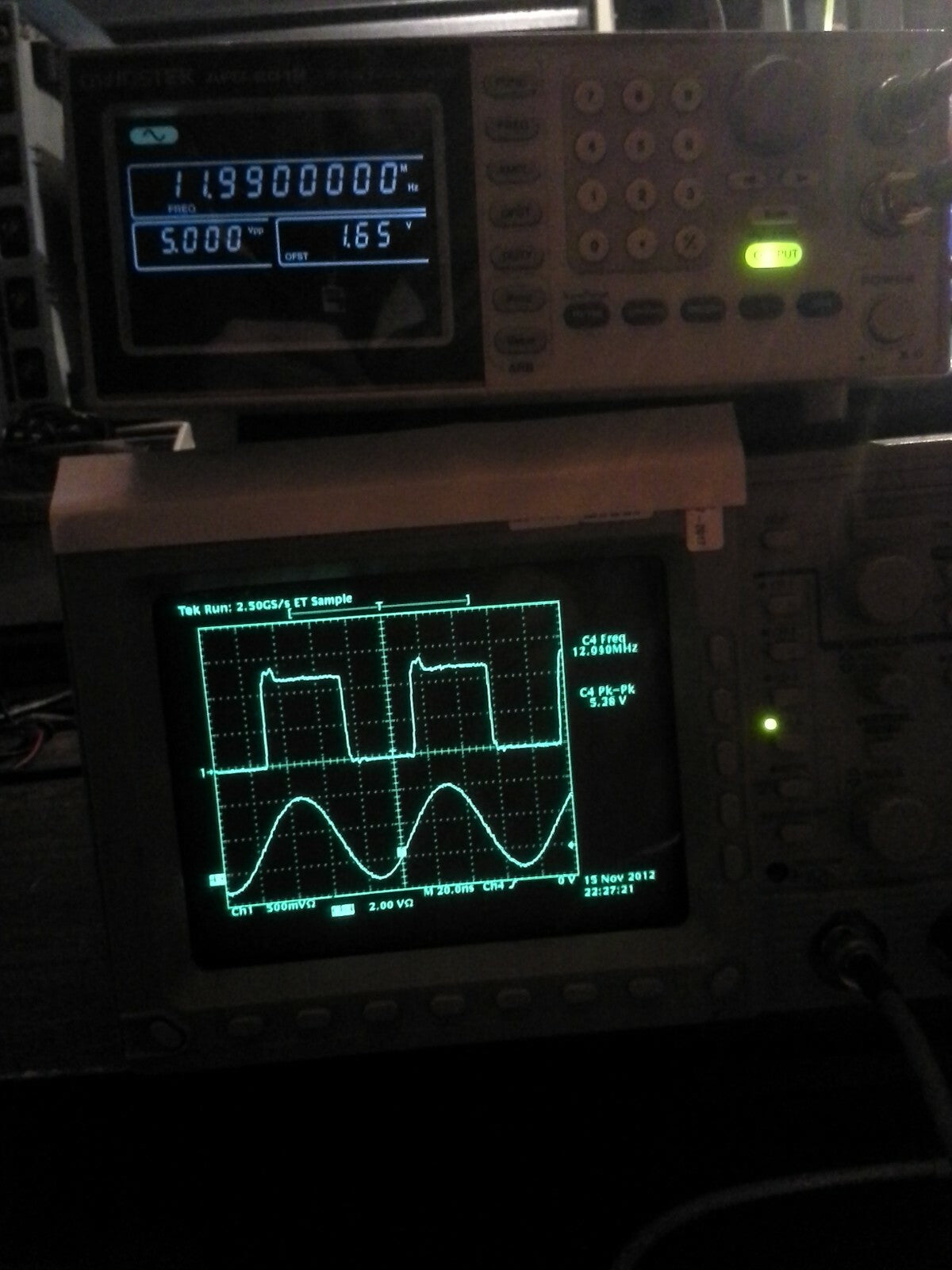 12 MHz Arbitrary Function Generator