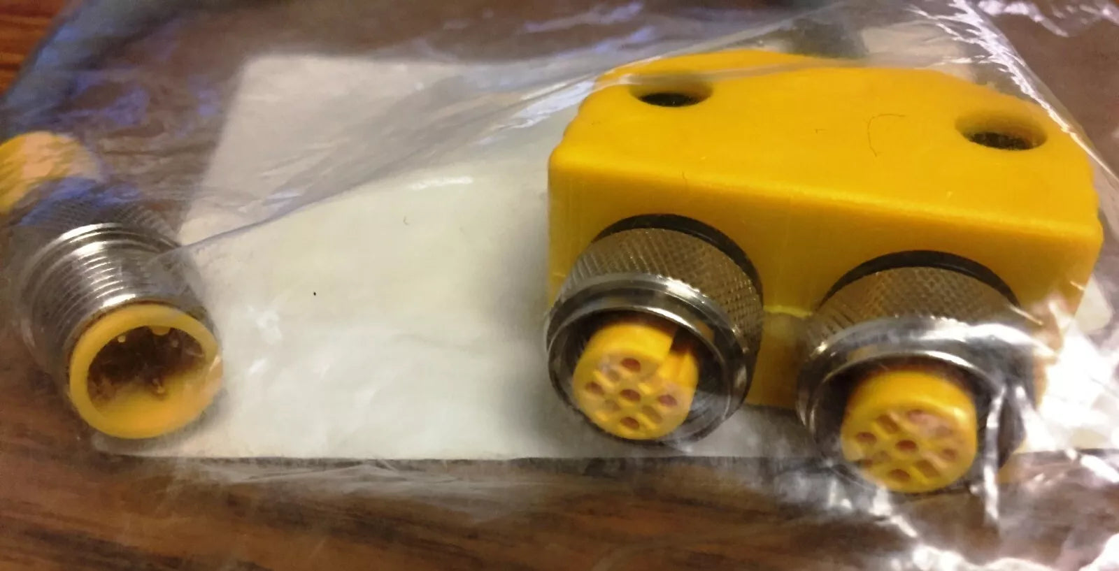 Turck VB2-RS 4.4T-0.2/2FKM 4/S1569 U29790 VB2 Molded Twin Junction Cordset