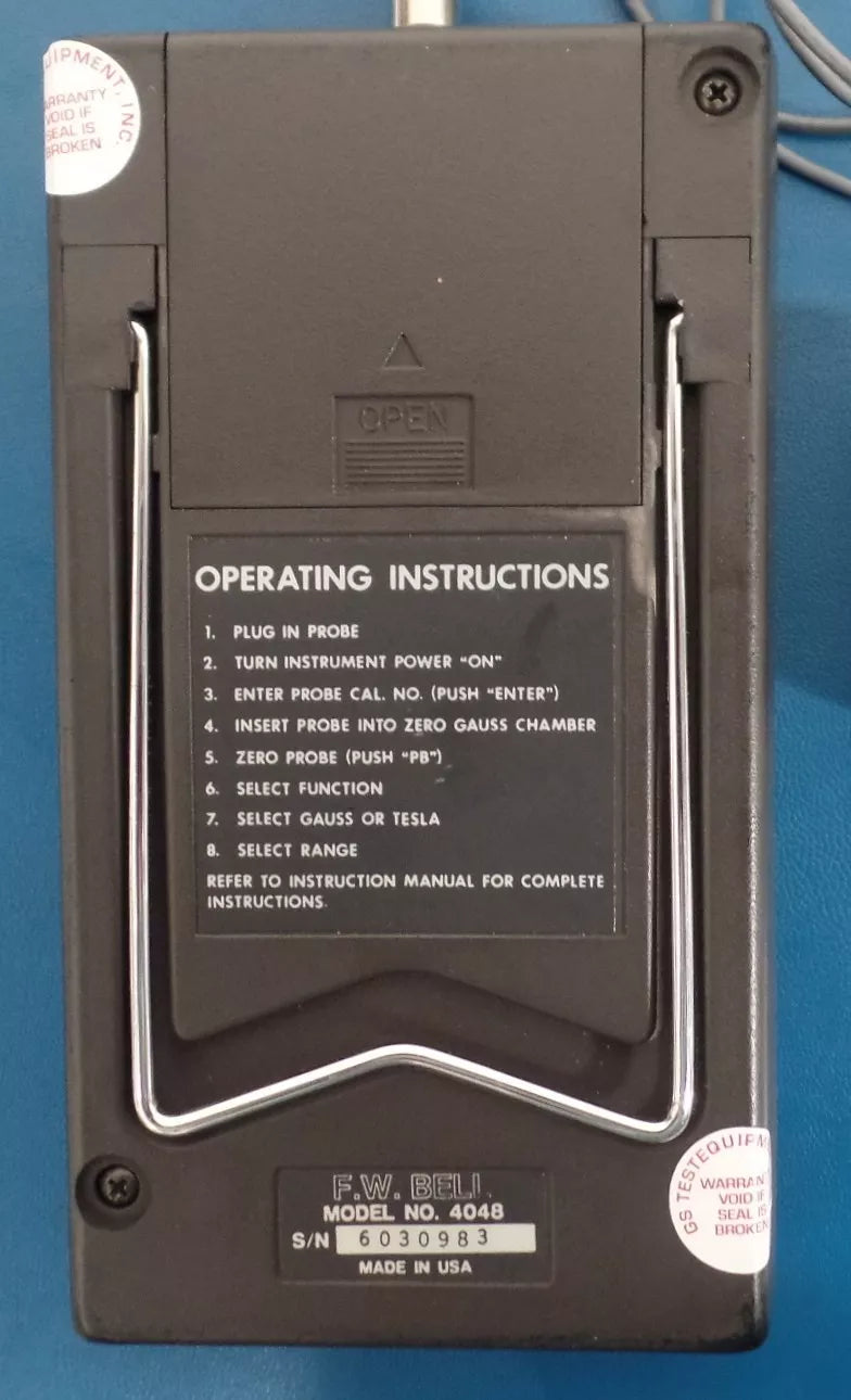 FW Bell 4048 Gauss/Tesla Meter with T-4048-001 Probe, Zero Gauss Chamber, & Case