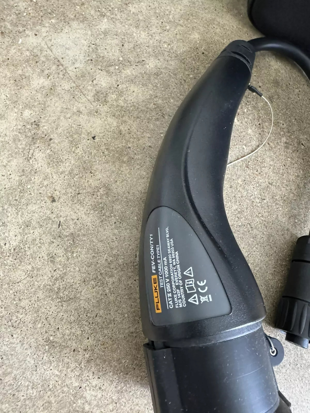 Fluke FEV100/TY1 Adapter Kit for Electric Vehicle Charging Stations