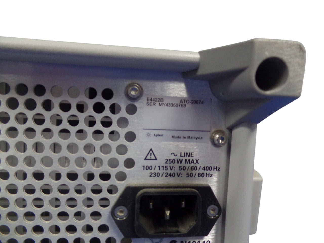 Agilent E4422B ESG Series Signal Generator 250 kHz - 4 GHz – XG eqpt