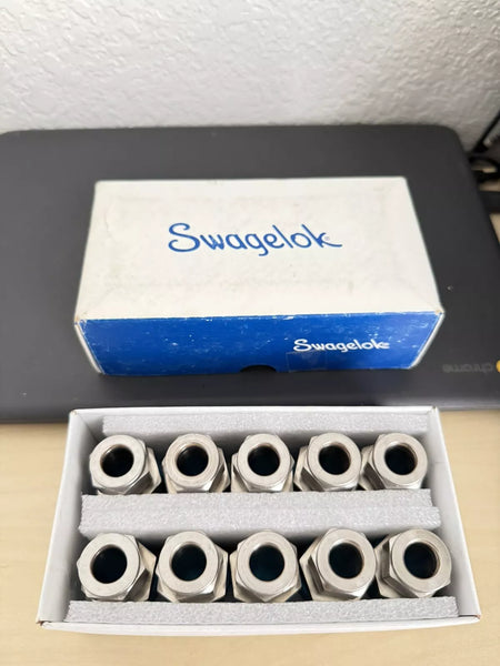 Swagelok SS-810-1-12BT SS Tube Fitting, 1/2 Tube OD x 3/4 Male NPT