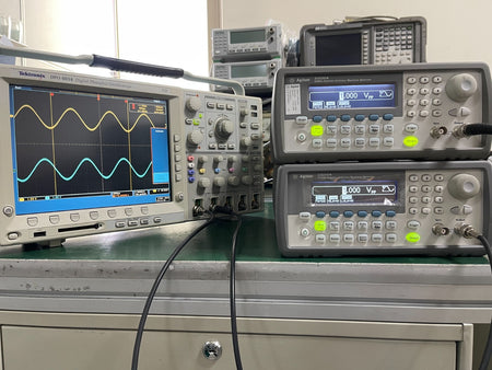 Agilent Keysight 33220A Function / Arbitrary Waveform Generator , Option 001
