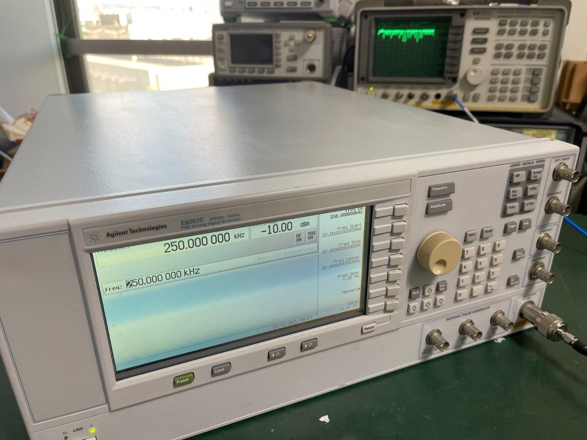 Agilent E8257C PSG Analog Signal Generator