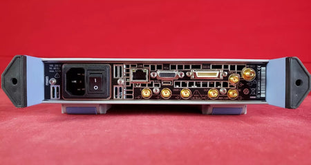 Rohde and Schwarz SGT100A 101779 SGMA Vector RF Source 6GHz, OPTIONS