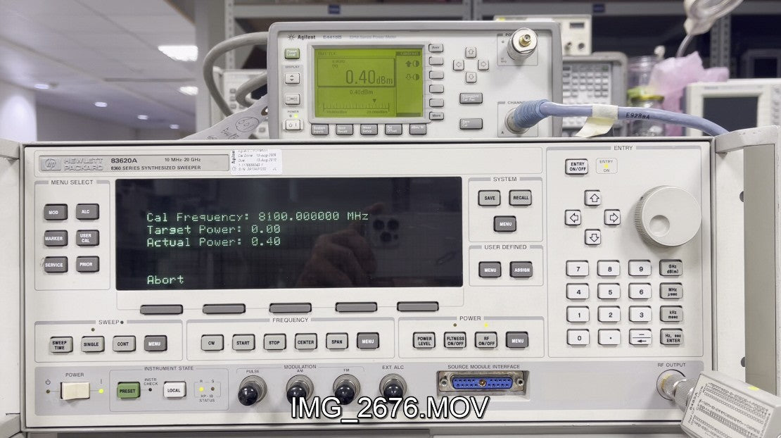 HP Agilent 83620A 10MHz-20GHz Synthesized Sweep Signal Generator 01/02/06/08_937 - XG eqpt