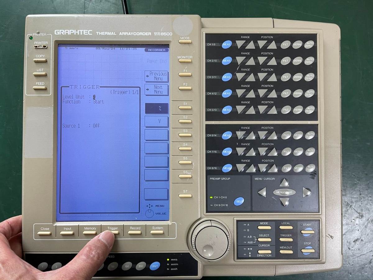 Graphtec Thermal Arraycorder WR8500