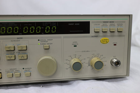 1Hz-600MHz Frequency Synthesizer by ANRITSU