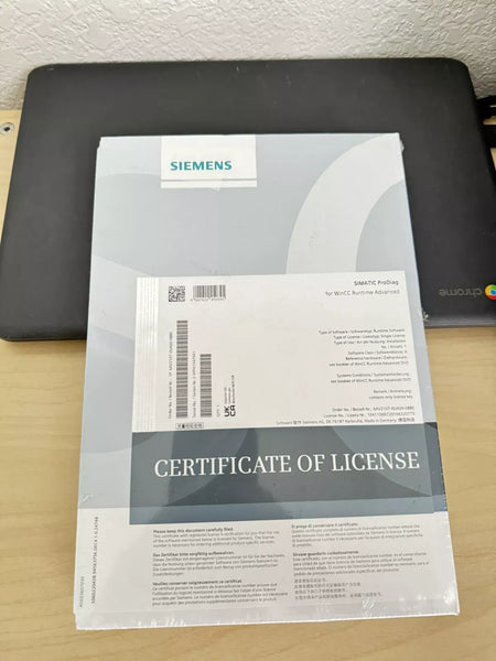 SIEMENS 6AV2107-0UA00-0BB0 - Reliable and Efficient Operator Panel