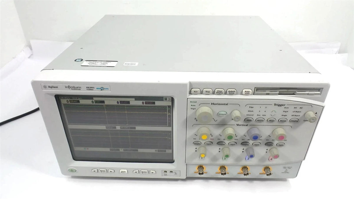 Agilent 54831M Infiniium Oscilloscope 600 MHz 4 GS/a with Accessories
