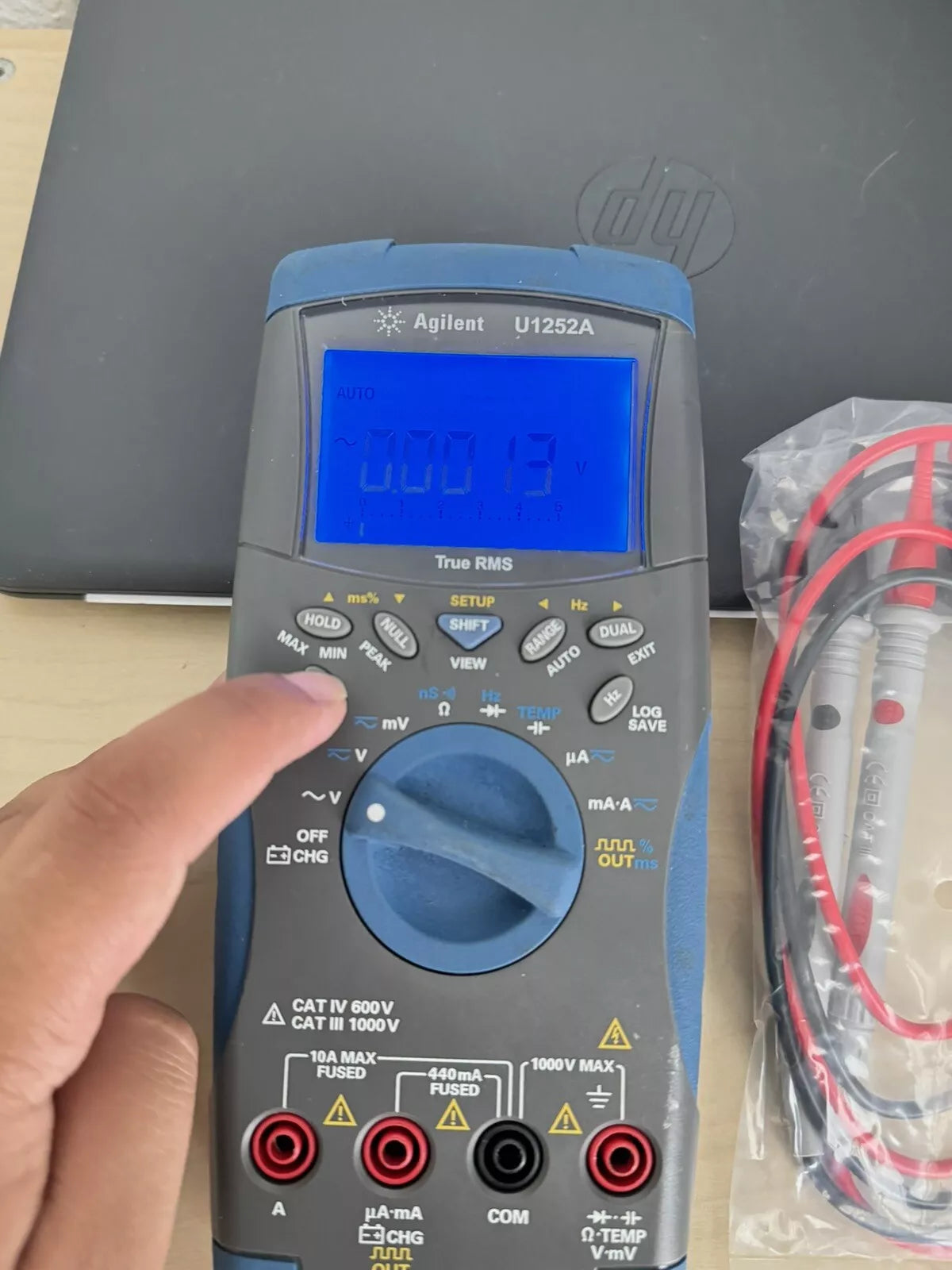 Agilent U1252A True RMS Multimeter with Leads