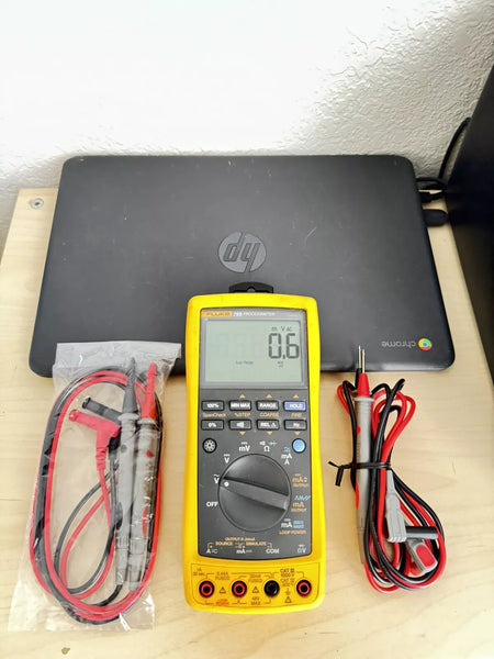 Fluke 789 Process Meter with 2 x Lead Sets