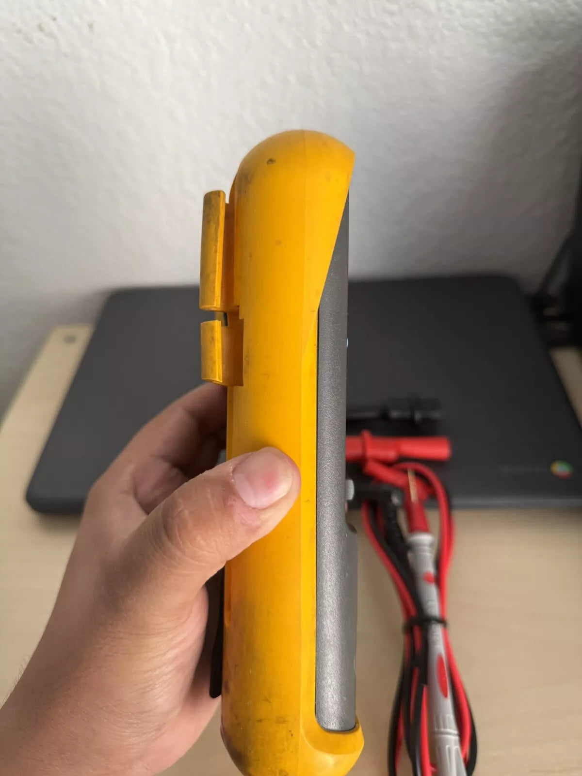 FLUKE 787 Processmeter with Leads - Fast Shipping (Tested)