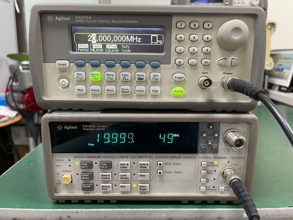 Agilent Keysight 53181A Universal Frequency Counter 10 digits/s ( 12.4GHz ) - XG eqpt