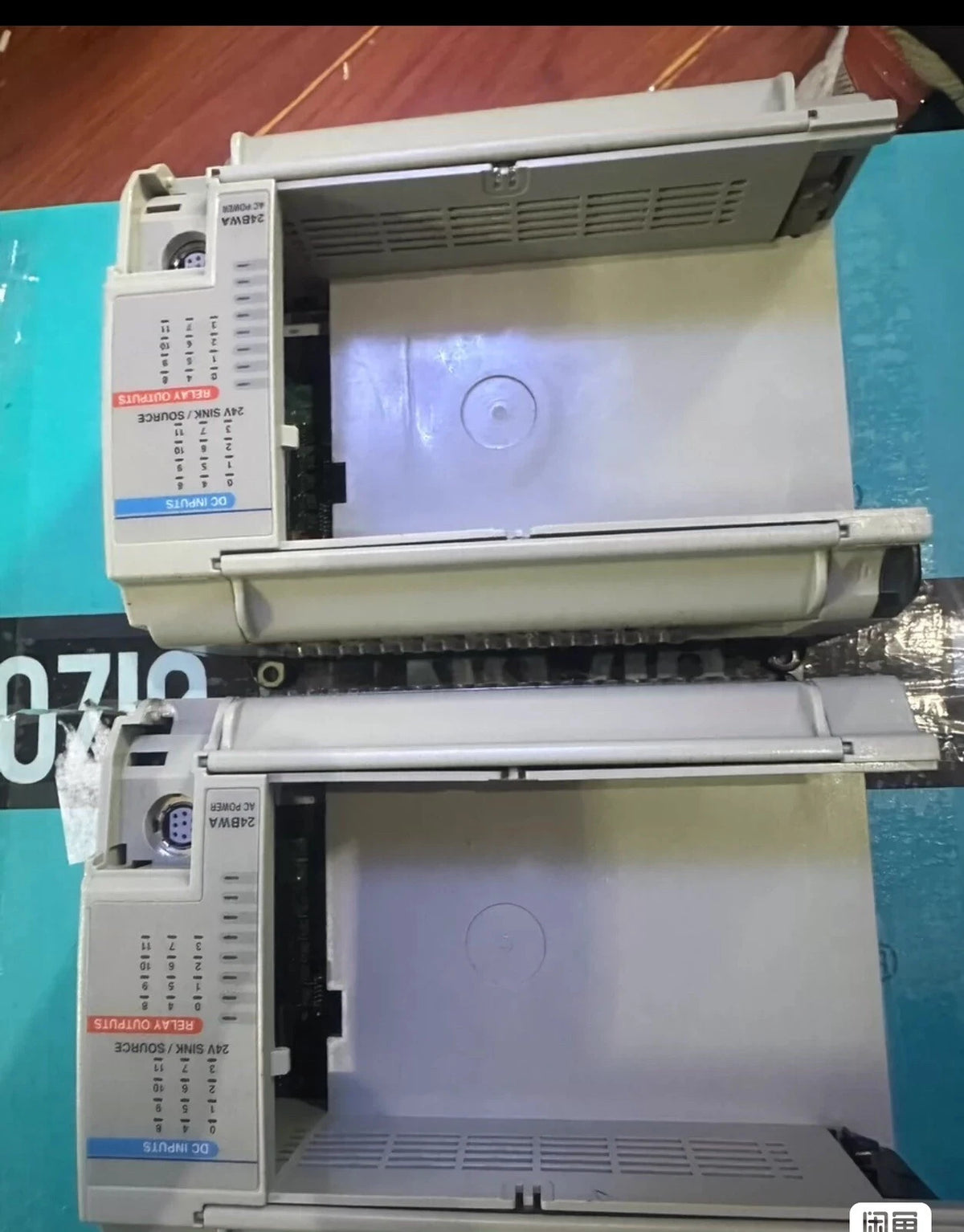1764-24BWA B: Wireless Dual-Band Router for High-Speed Internet Access