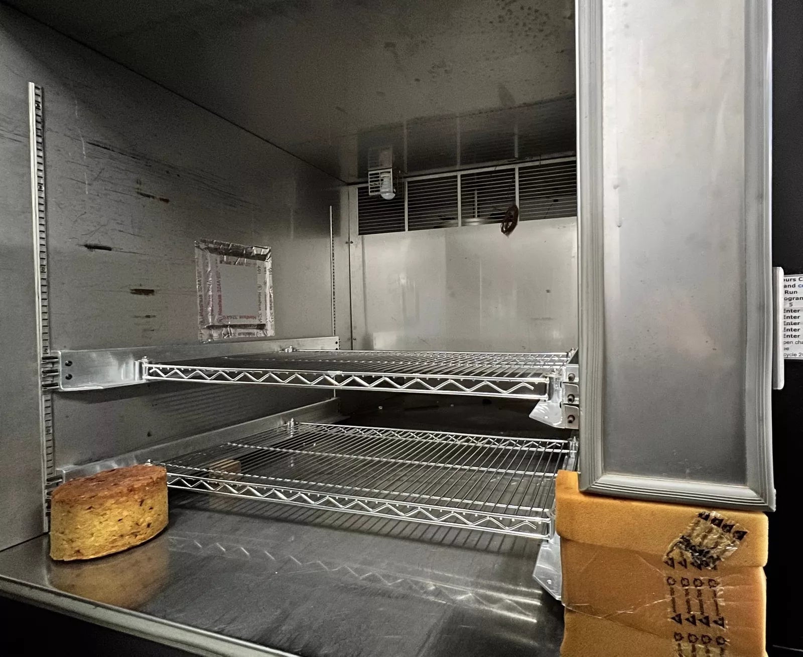 Thermotron S-35C-5-5 Environmental Test Chamber -70°C to +180°C