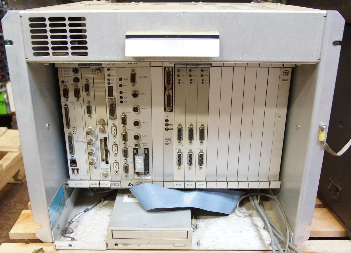 RadiSys Corp Chassis w/ EPC-9, EXP-VID-B, EXP-MC, SYS68K, 630VME, UIMC Modules