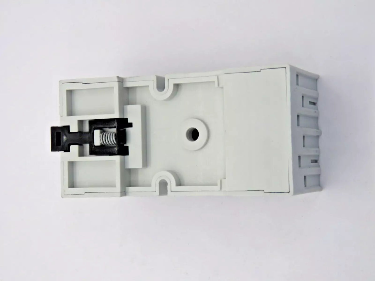 2PCS Allen-Bradley 700-HN205 Relay Socket SER A - NEW OPENBOX