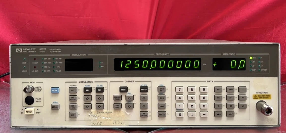 Agilent/Keysight 8657B 001 Synthesized Signal Generator 100 kHz to 2060 MHz