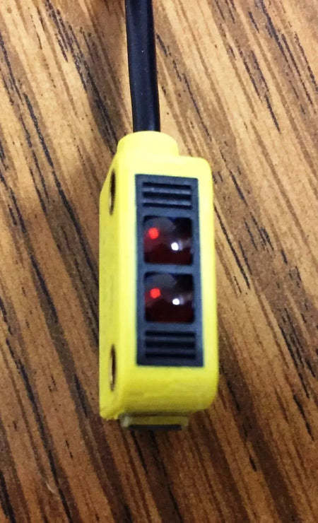 Banner Q126EQ3 Through-Beam Optical Sensor & Cable