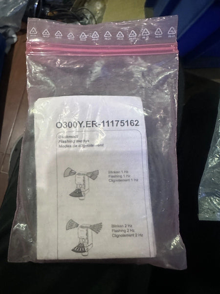 Advanced O300Y.ER-11175162 Earphones with Noise Cancellation
