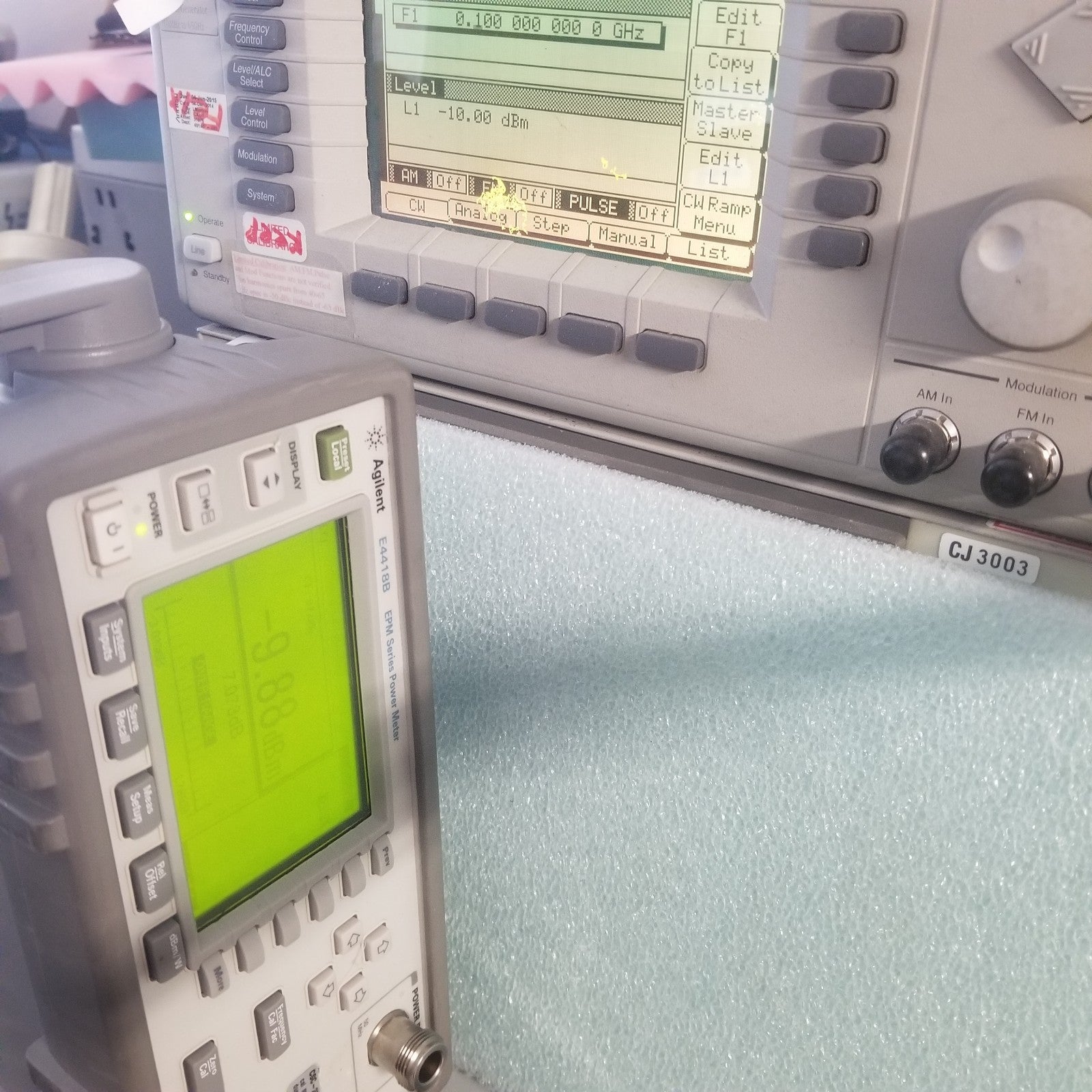 Agilent E4418B RF Power Meter