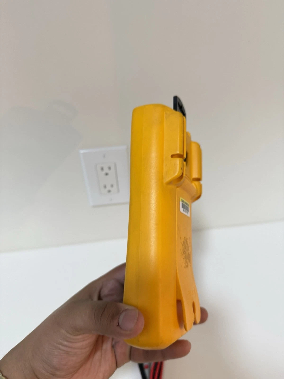 Fluke 87V True RMS Multimeter with Leads - Tested and Ready for Use