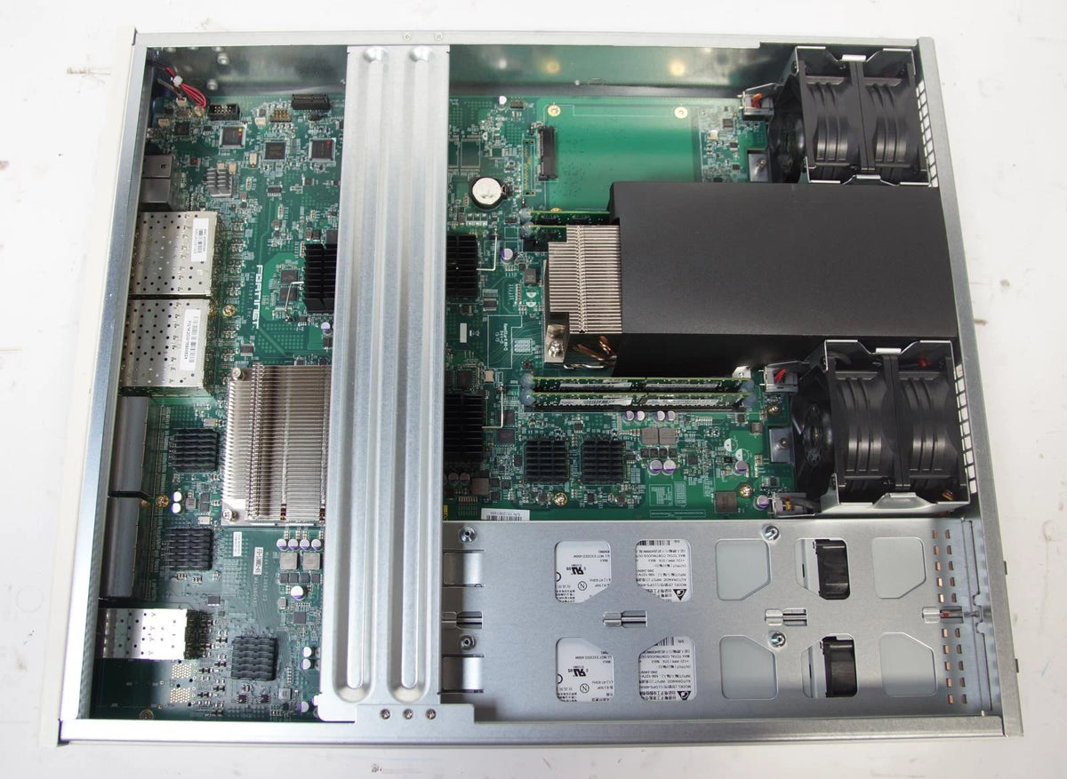 Fortinet FortiGate 1200D FG-1200D 4x10GE SFP+ 16x 1GE SFP 18x GE RJ45 Firewall