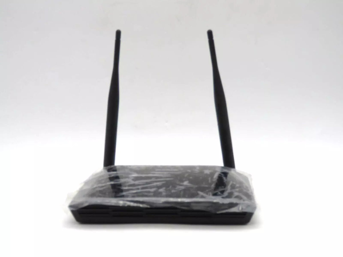D-Link DIR-615 Wi-Fi Router with Fast Ethernet Ports and High-Gain Antennas