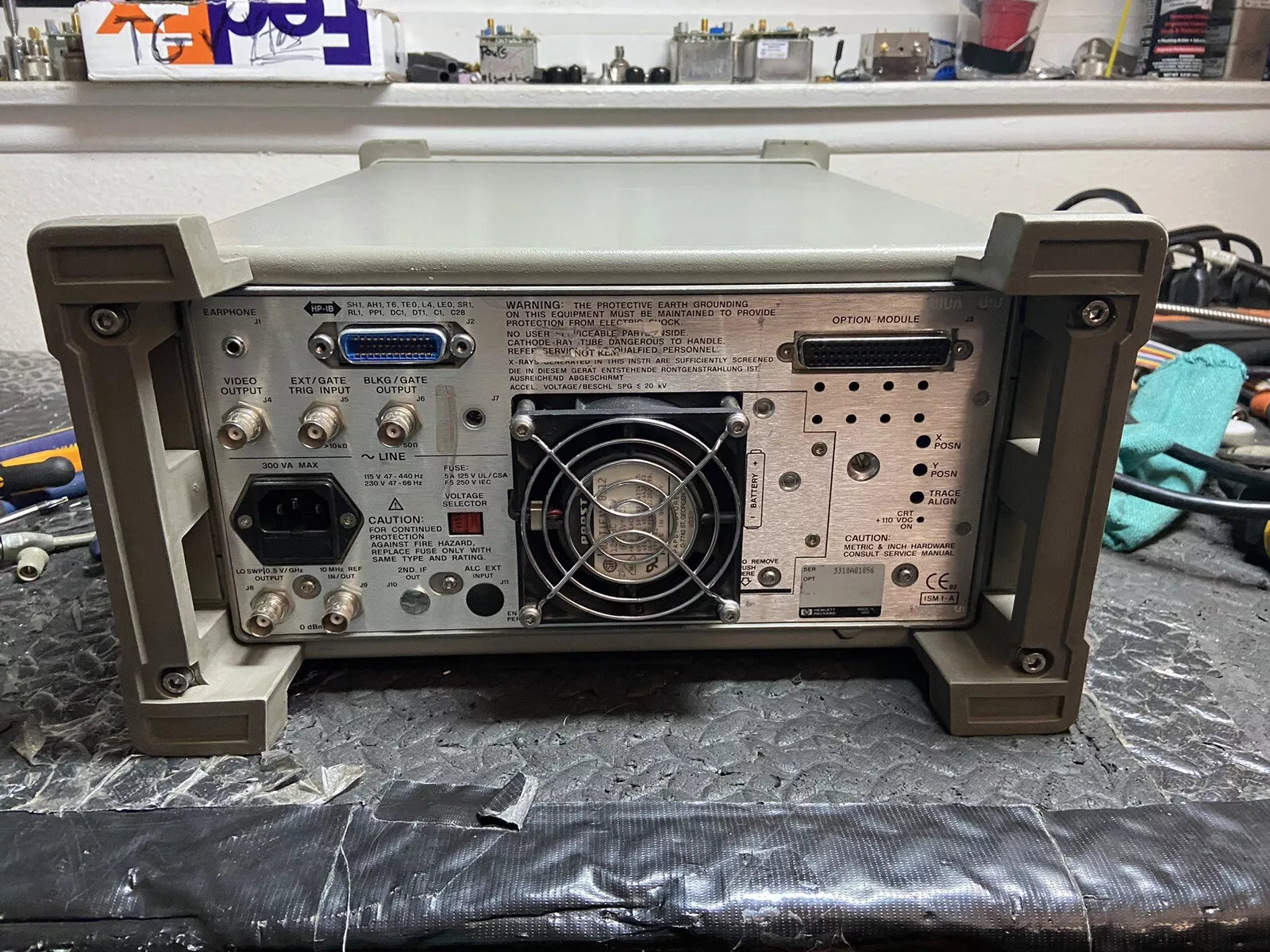 HP Agilent 8561E Spectrum Analyzer 6.5 GHz Optional Mixer Opt 8 Sig ID