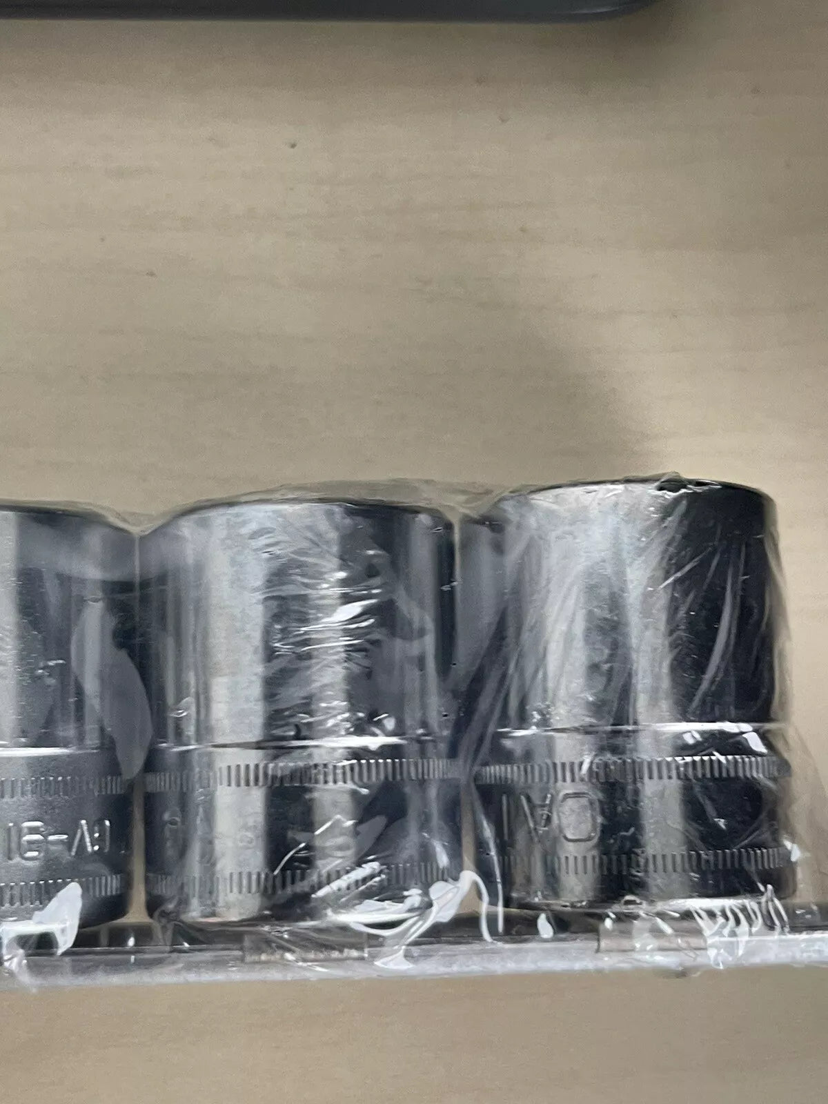 CAT/Snap-On Metric 13 Piece Socket Set - New