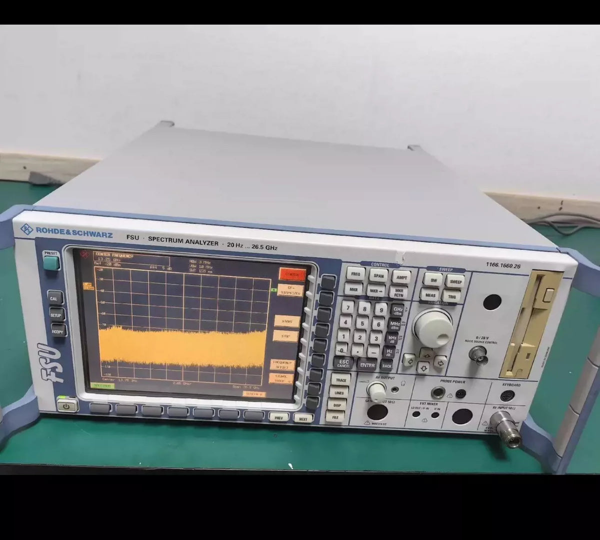 FSU26 20Hz-26.5GHz Spectrum Analyzer for Professional Signal Analysis