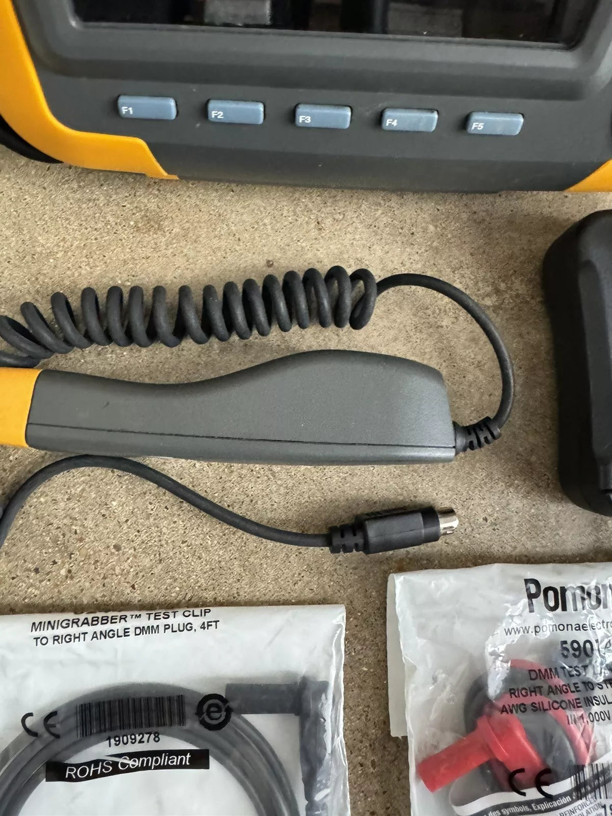 FLUKE 810 Vibration Tester & Tachometer