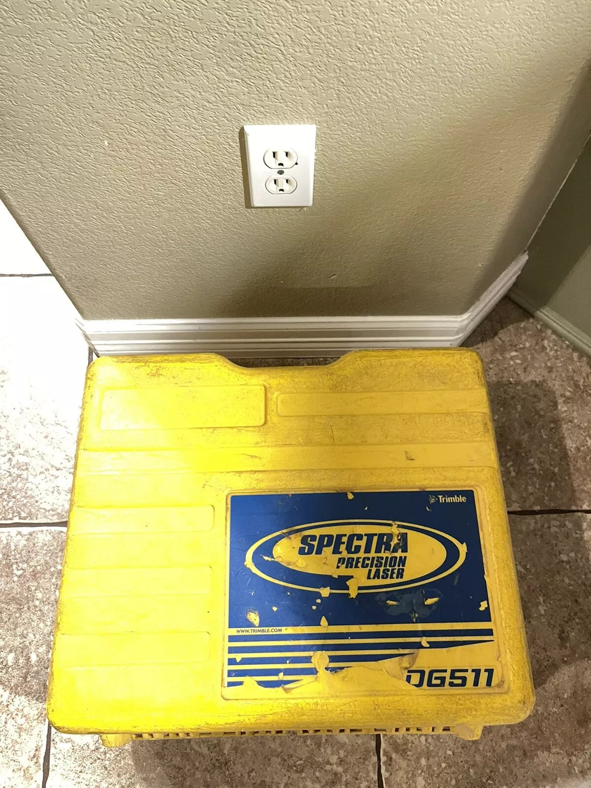 Spectra Trimble DG511 Precision Pipe Laser Kit