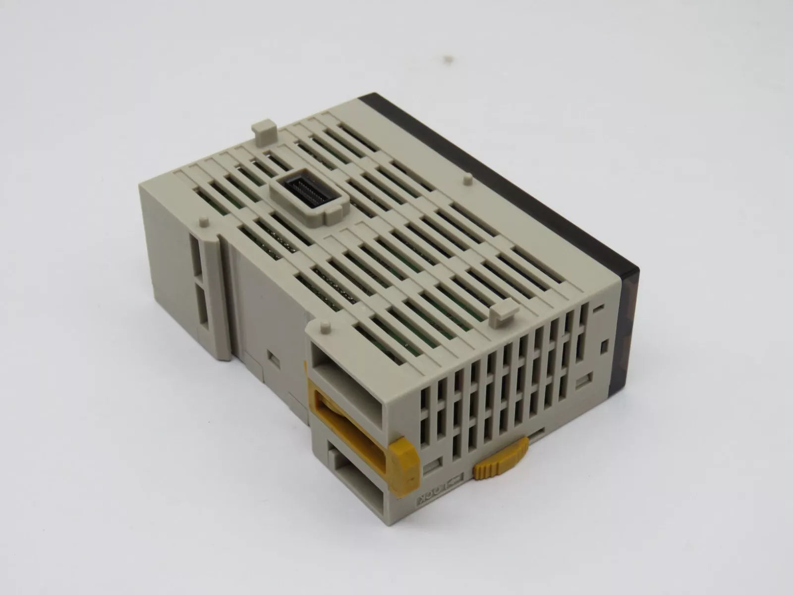 Omron CPM2C-24EDT1C I/O Expansion Unit 24VDC 5MA 0.3AMP LED Indicators