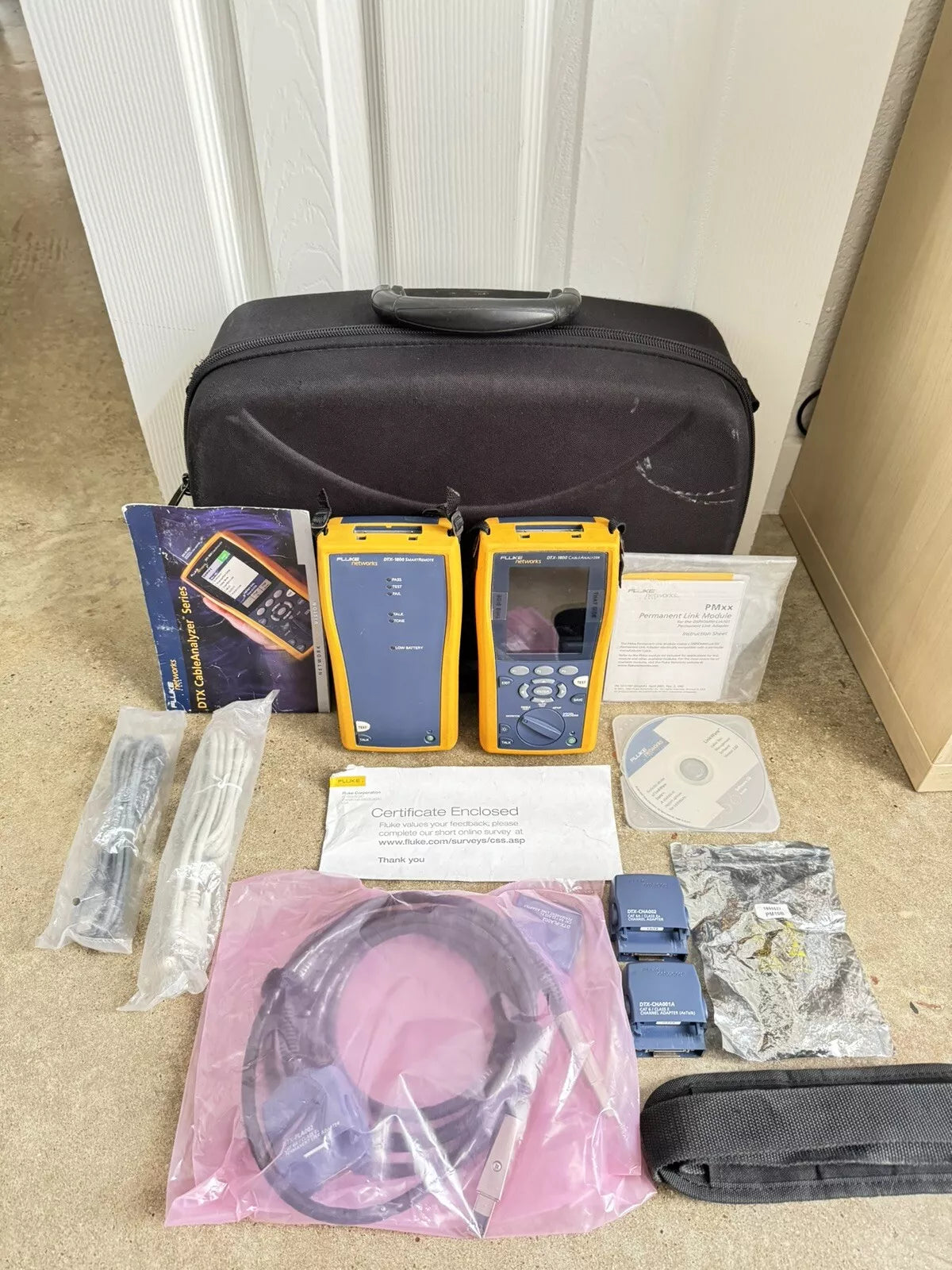 Fluke Networks DTX-1800 Cat6 Cat6a Cable Tester Analyzer Kit