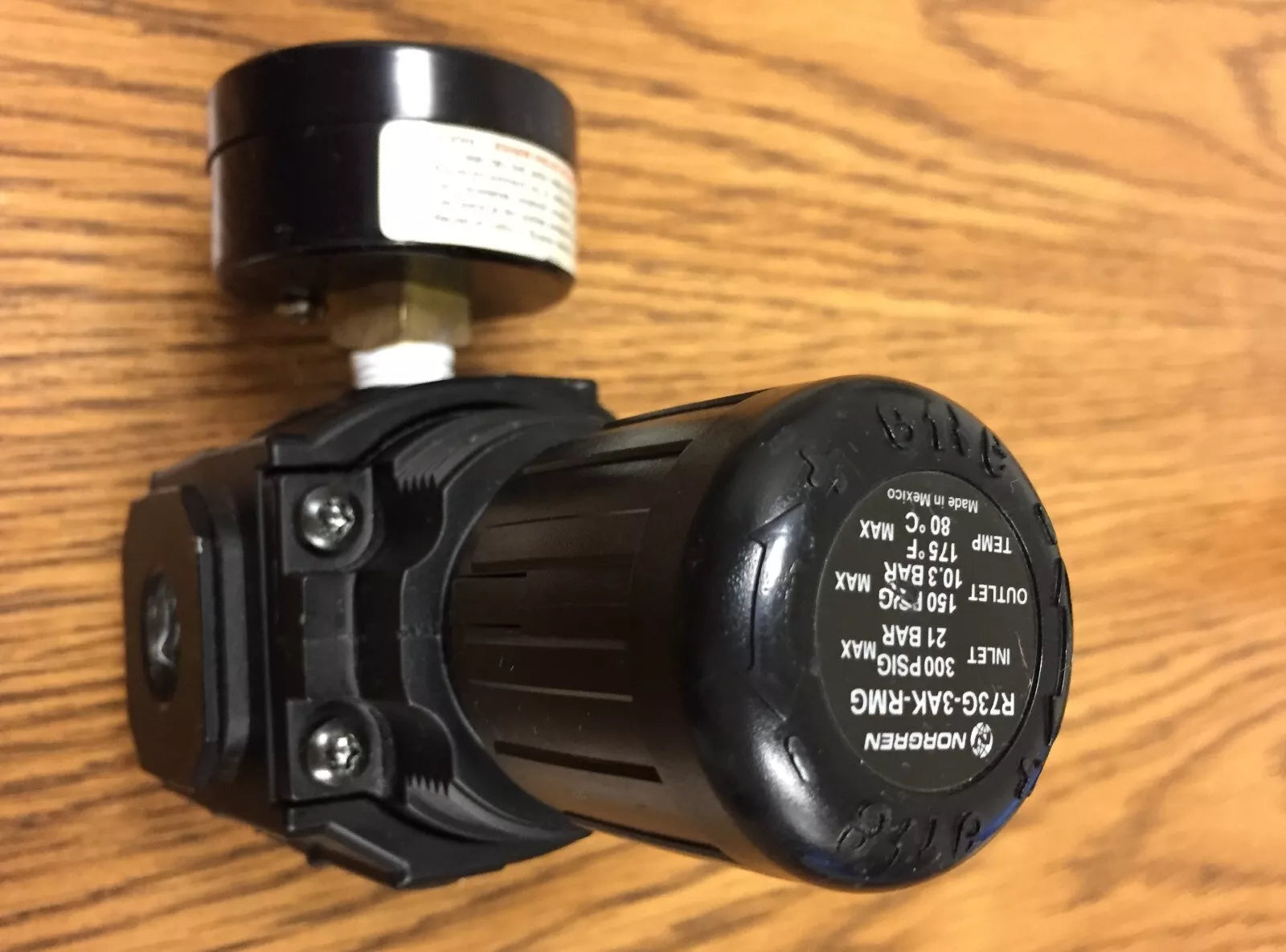 Norgren R73G-3AK-RMG Pressure Regulator with 18-013-209 1-1/2 Pressure Gauge